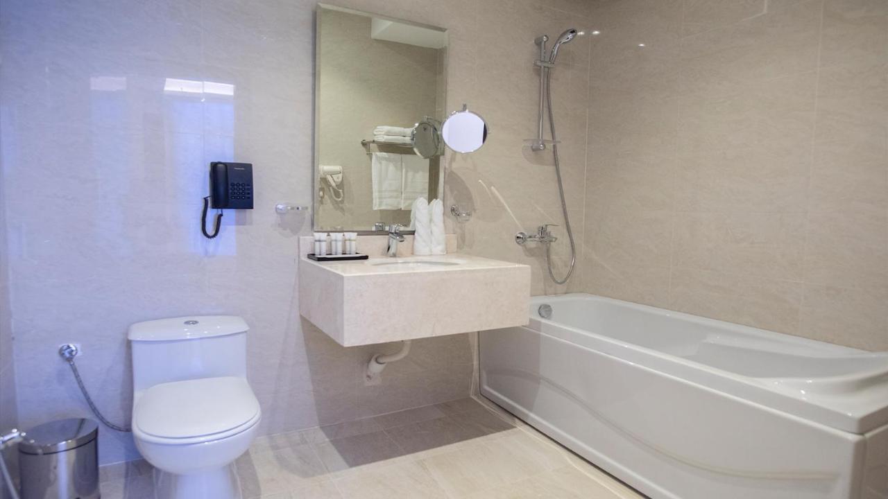 Golden Dream Hotel Khamis Mushait Bagian luar foto