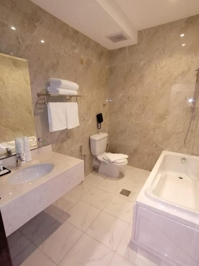 Golden Dream Hotel Khamis Mushait Bagian luar foto